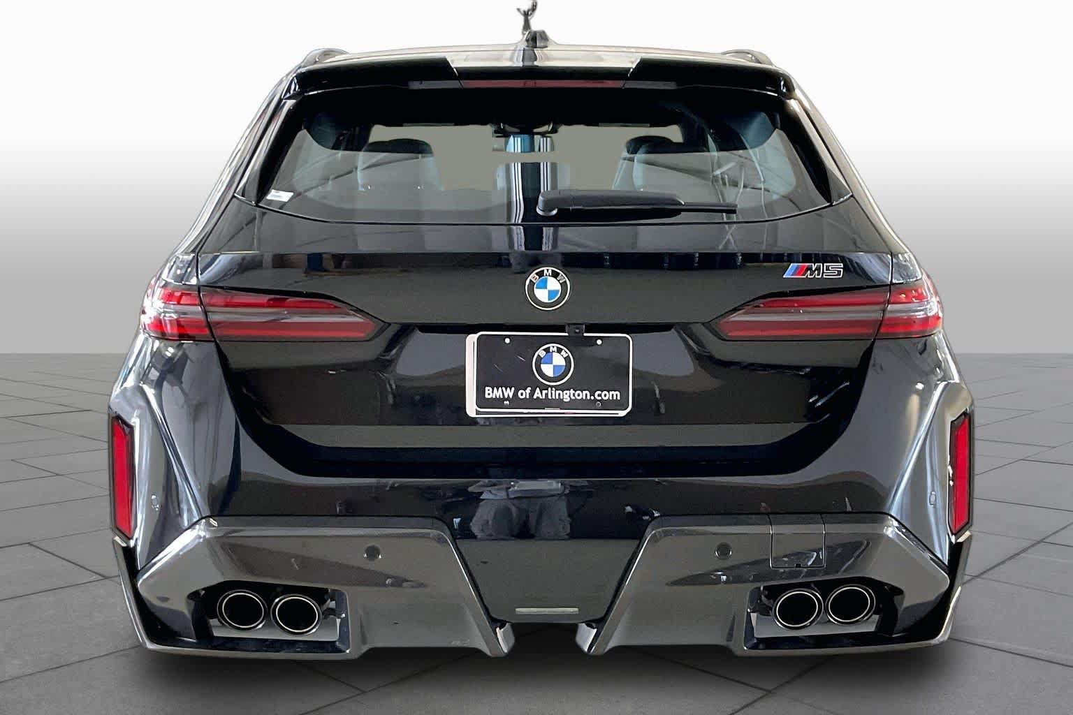 New 2027 BMW M5 Touring AWD/4WD image 4