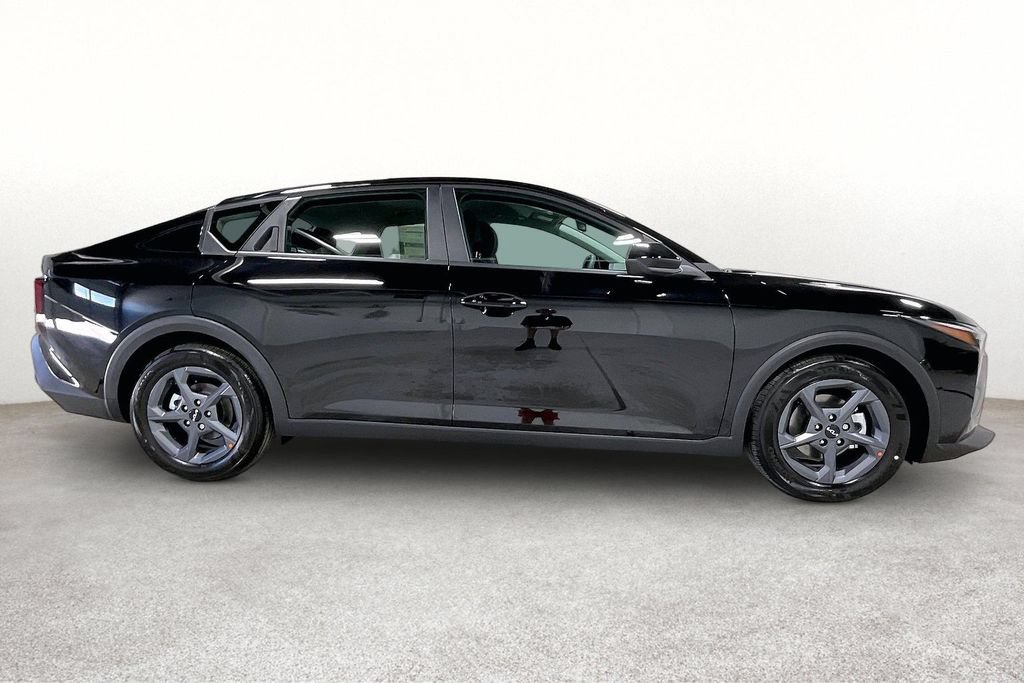 New 2026 Kia K4 FWD image 7