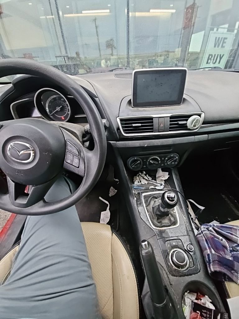 Used 2015 MAZDA MAZDA3 i Sport image 10