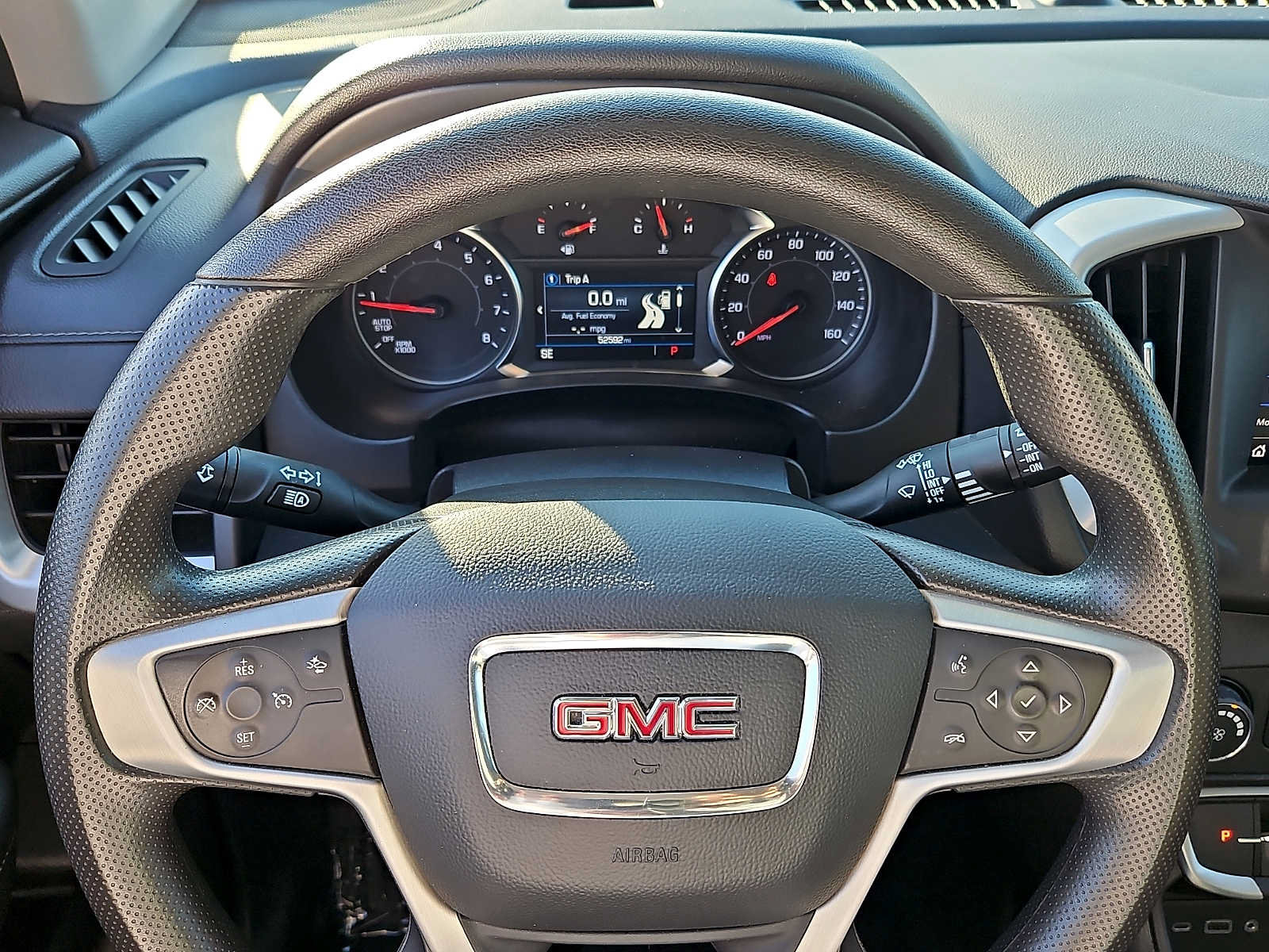 Used 2024 GMC Terrain SLE AWD/4WD image 18