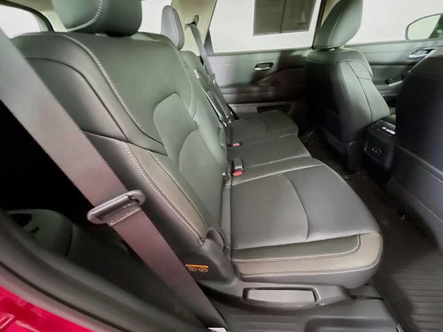 Used 2026 Nissan Pathfinder SL image 27