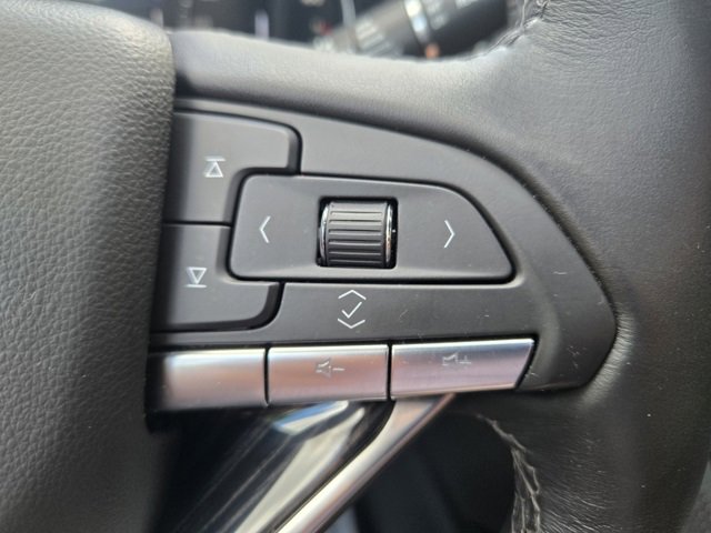 Used 2025 Cadillac XT6 Premium Luxury image 28