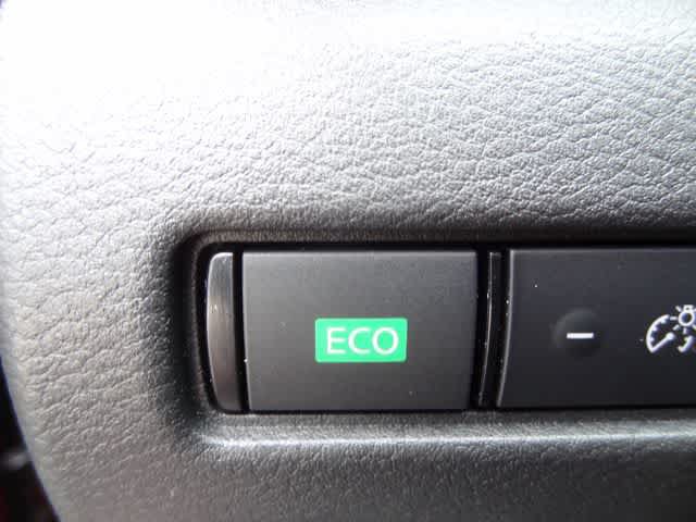 Used 2024 Nissan Sentra SV FWD image 15