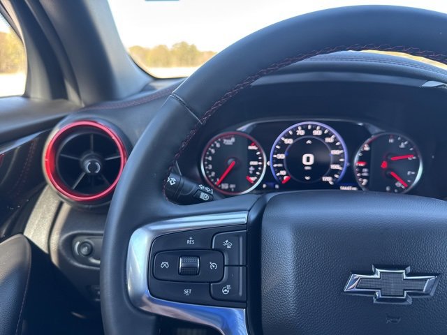 Used 2025 Chevrolet Blazer RS image 12