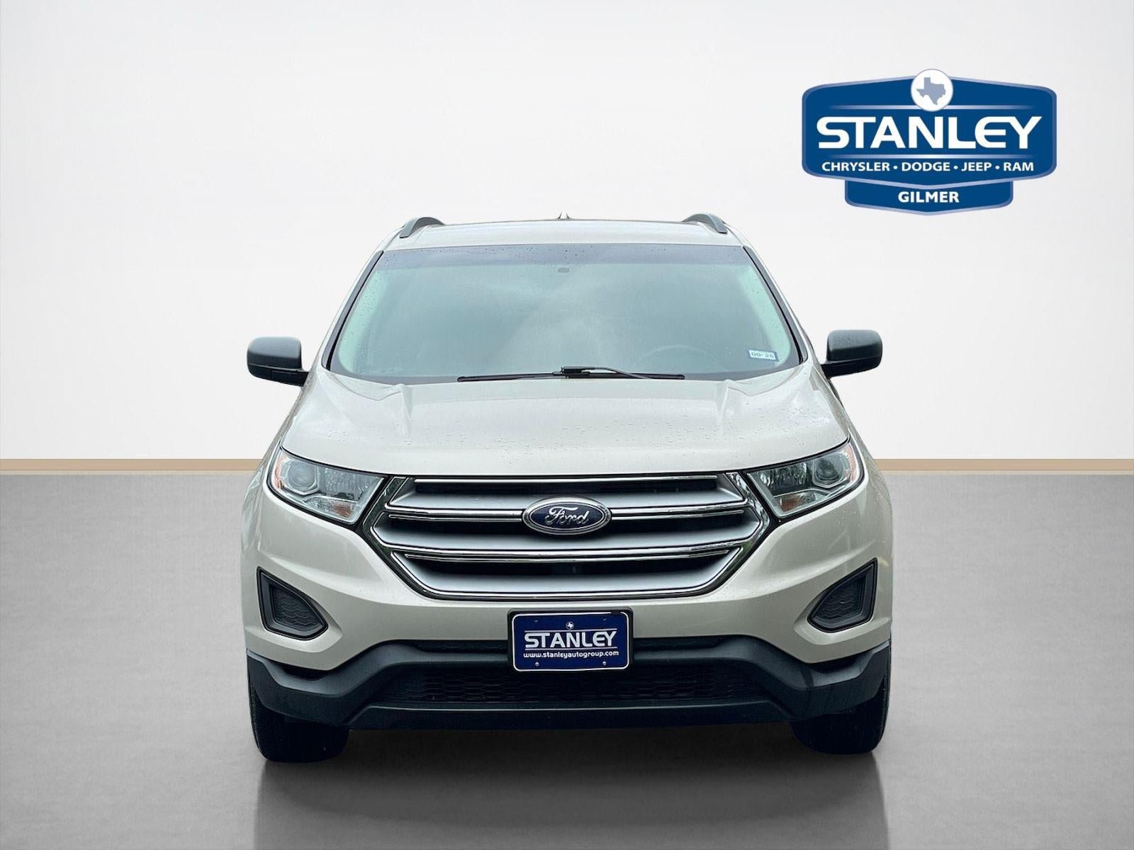 Used 2017 Ford Edge SE w/ Cargo Accessory Package FWD image 3