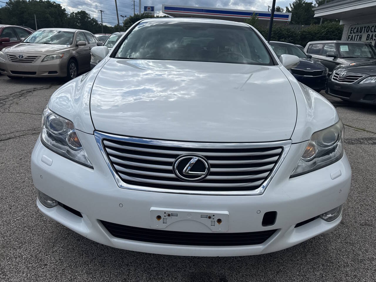 Used 2011 Lexus LS 460 w/ Luxury Value Edition RWD image 23