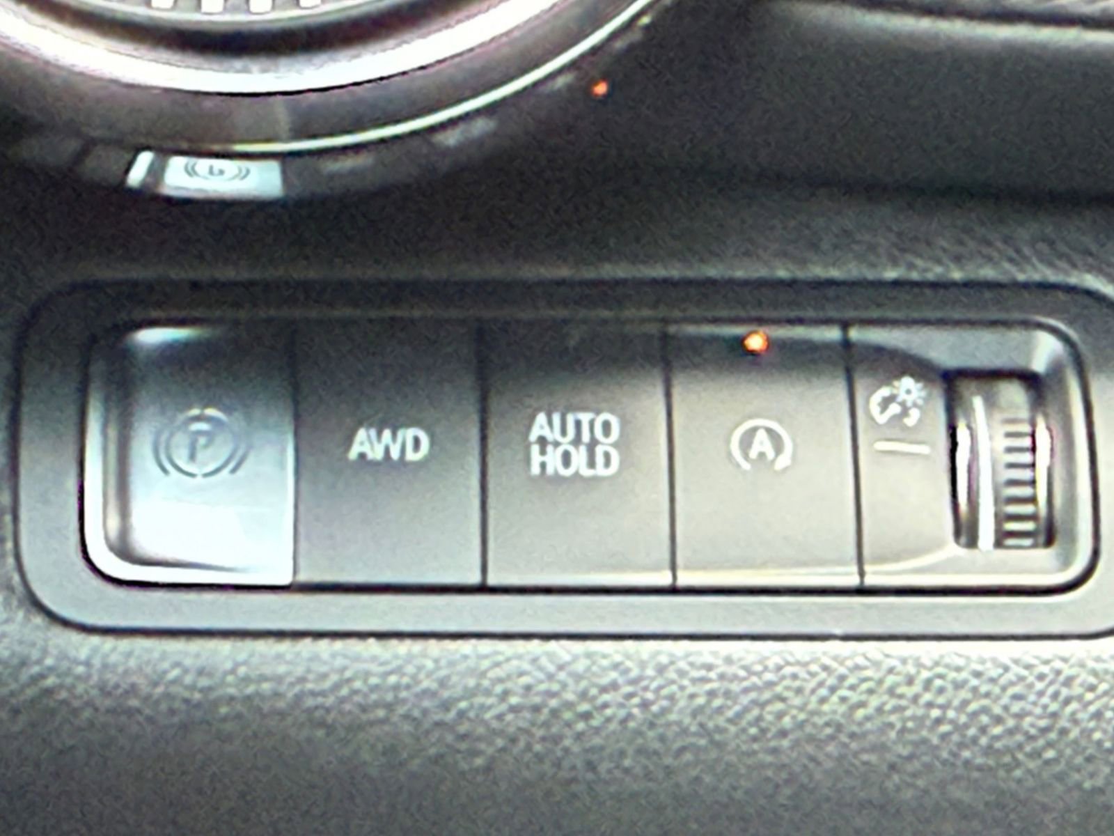 Used 2025 Chevrolet Equinox LT AWD/4WD image 33