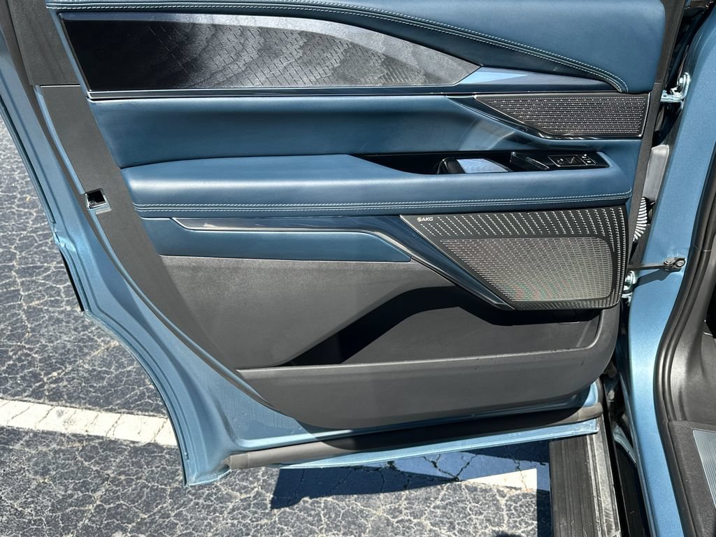 Certified 2025 Cadillac Escalade IQ Sport 2 AWD/4WD image 23
