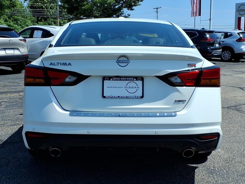 Certified 2023 Nissan Altima 2.5 SR AWD/4WD image 4