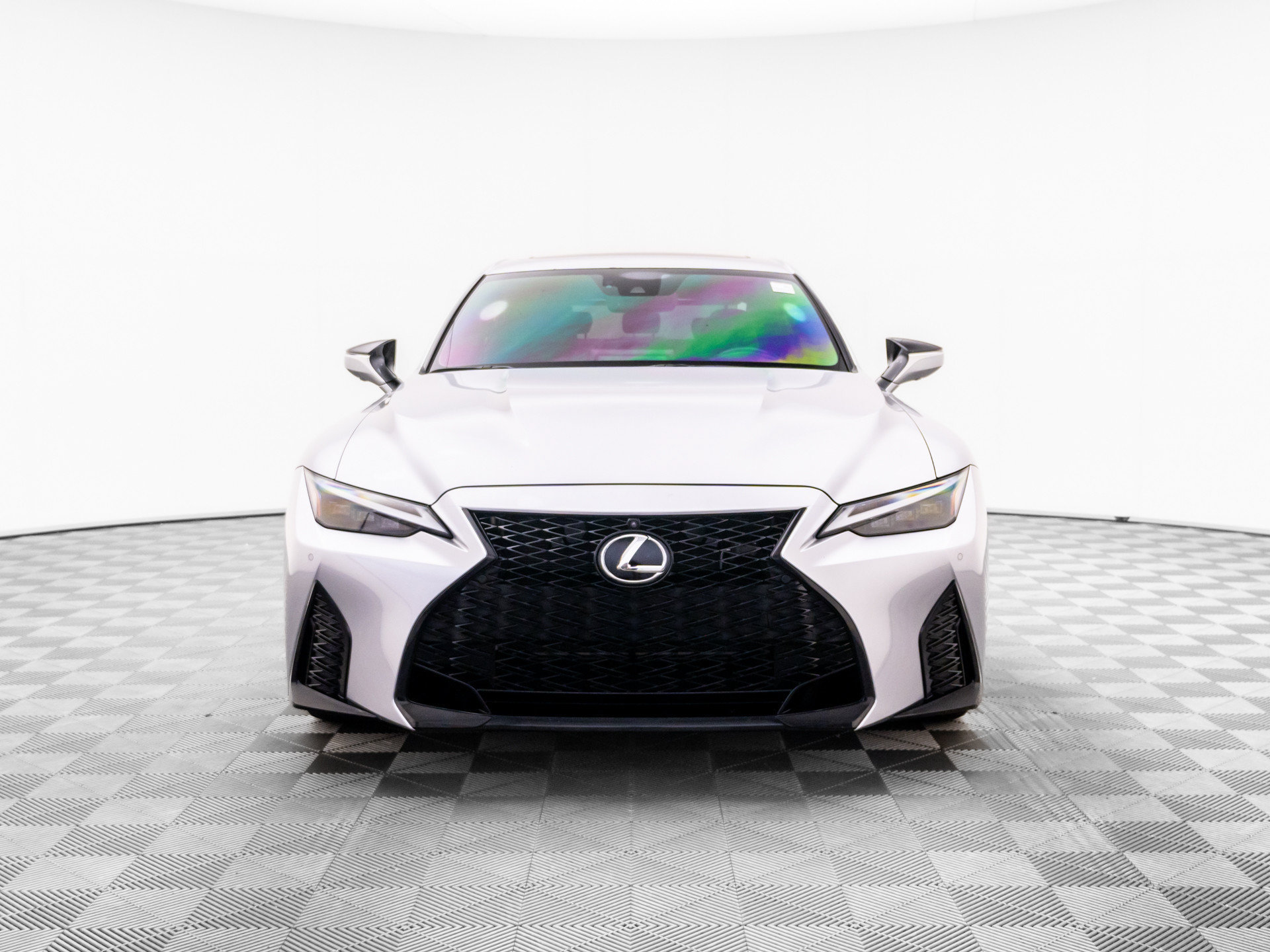 Used 2022 Lexus IS 500 RWD image 8