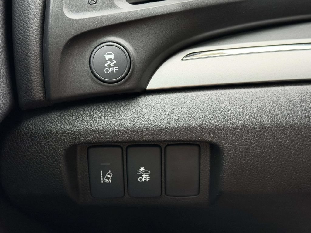 Used 2019 Acura ILX w/ Premium Package FWD image 21