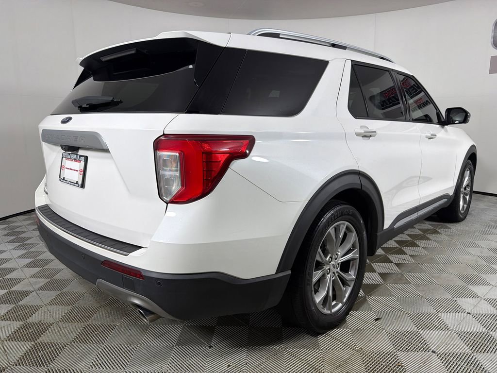 Used 2022 Ford Explorer Limited w/ Equipment Group 301A RWD image 5