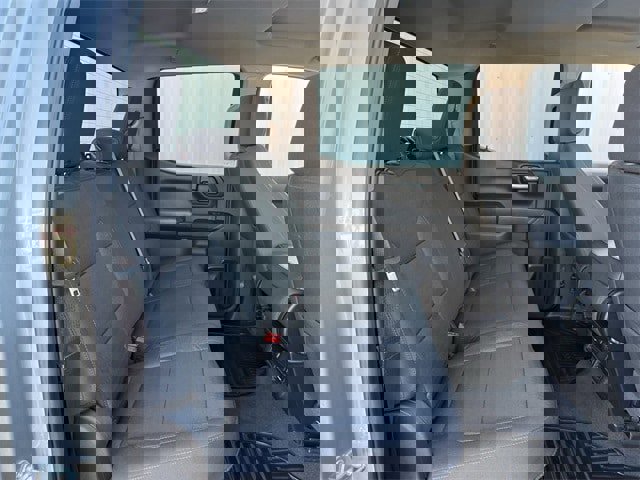 Used 2025 Chevrolet Silverado 1500 Custom Trail Boss w/ LPO, Dark Essentials Package image 31