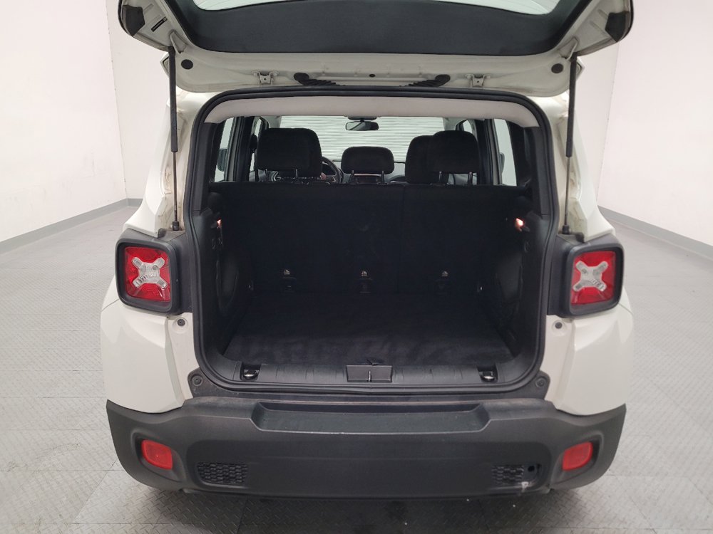 Used 2016 Jeep Renegade Sport w/ Power & Air Group FWD image 29