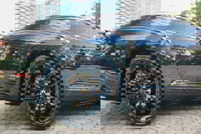 Used 2020 Bentley Continental GT V8 image 30