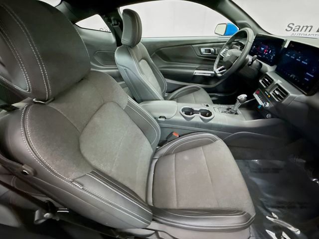 Used 2024 Ford Mustang Coupe image 26