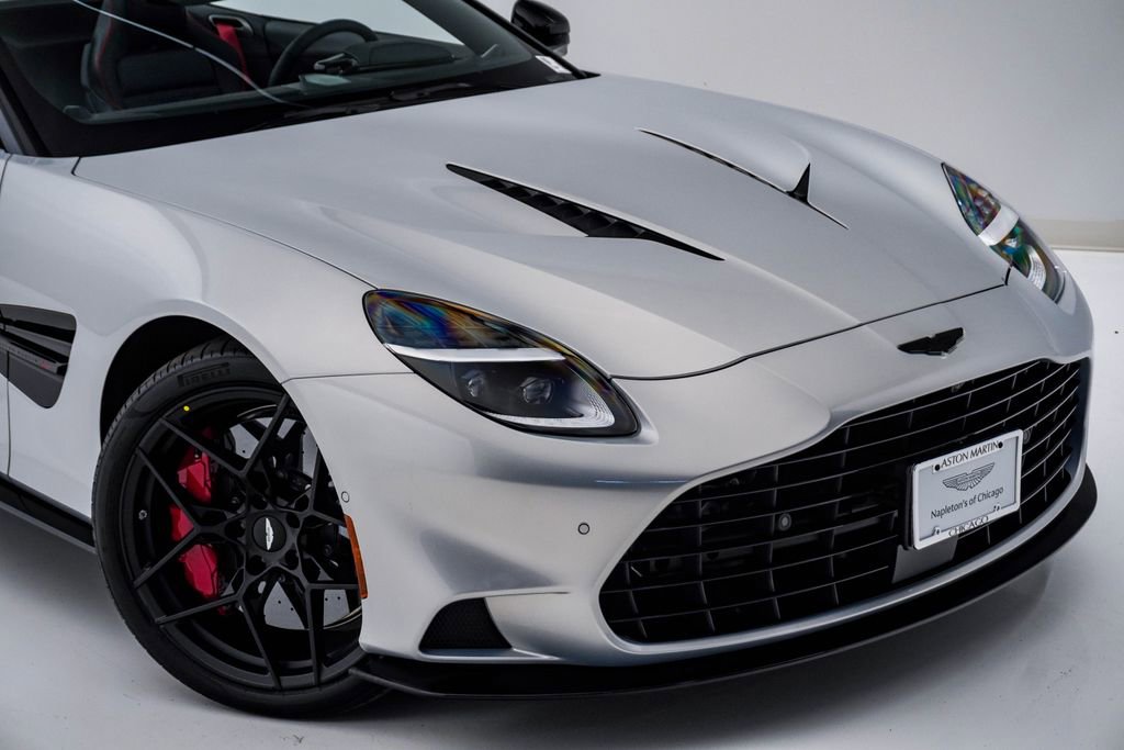 New 2026 Aston Martin Vanquish Convertible image 4