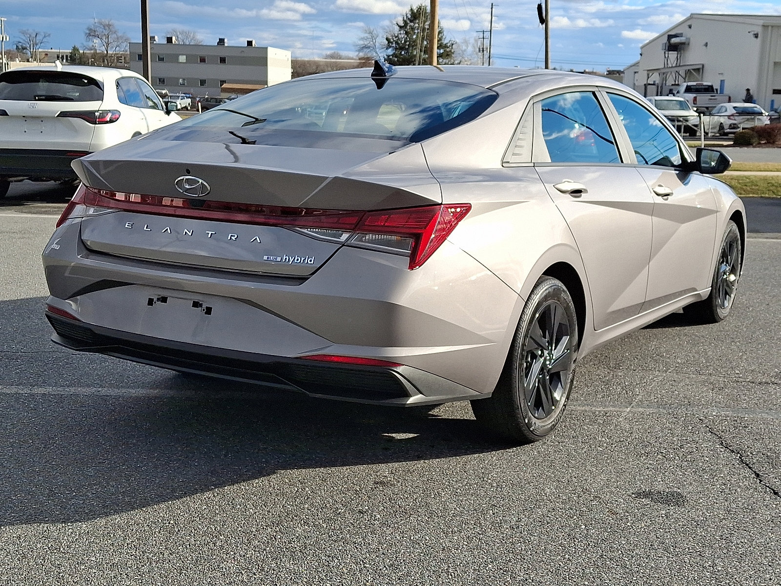 Used 2023 Hyundai Elantra Blue w/ Preferred Accessory Package image 6