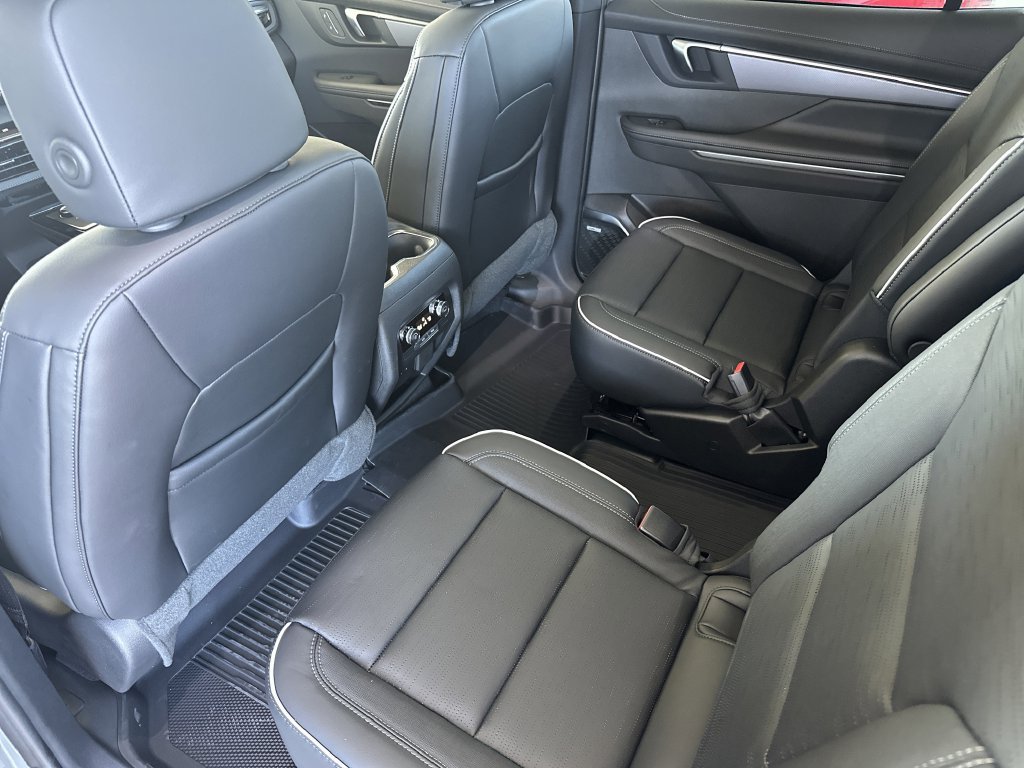 New 2026 Buick Enclave Sport Touring w/ Power Package FWD image 32