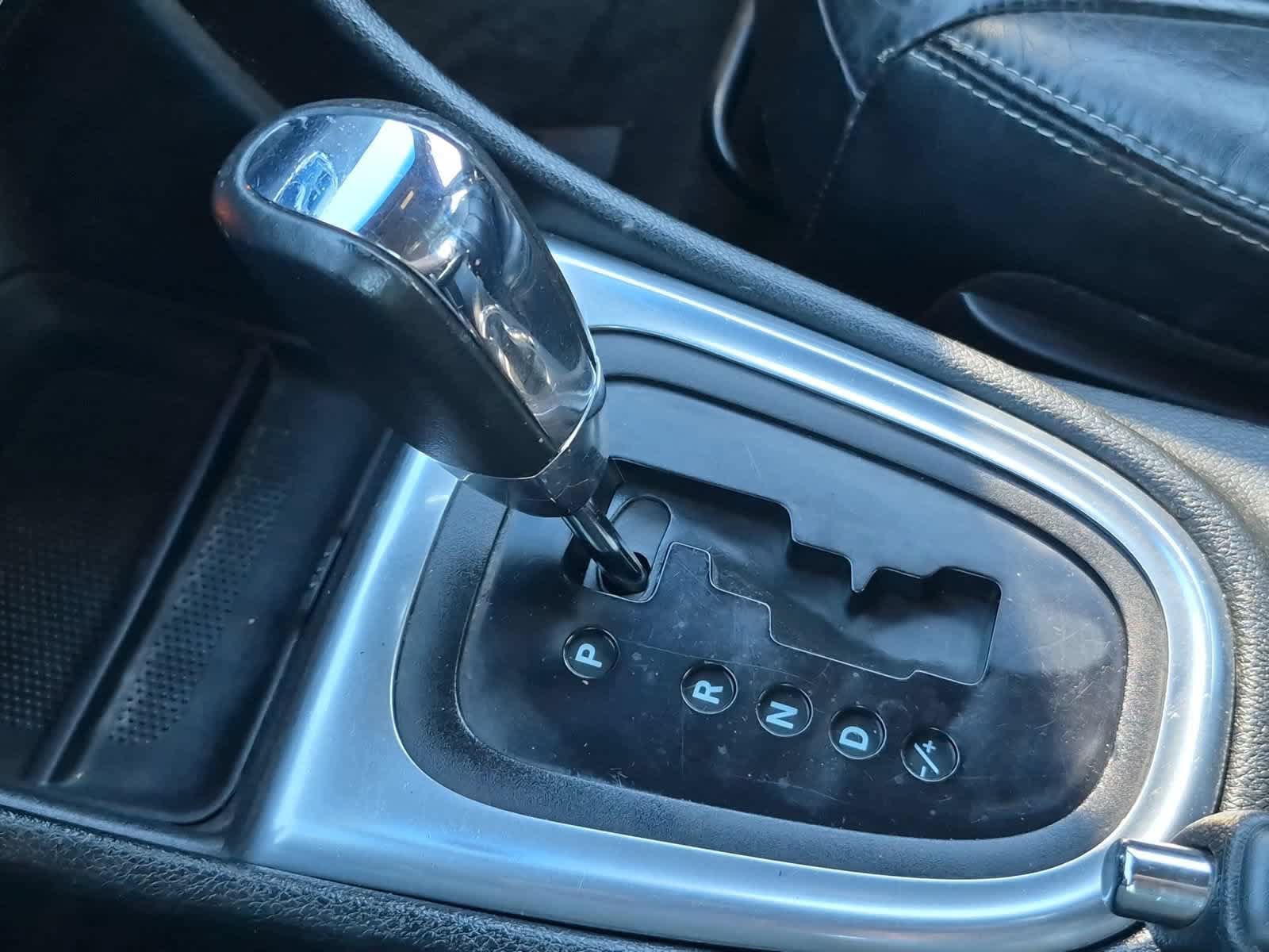 Used 2013 Chrysler 200 Limited FWD image 31