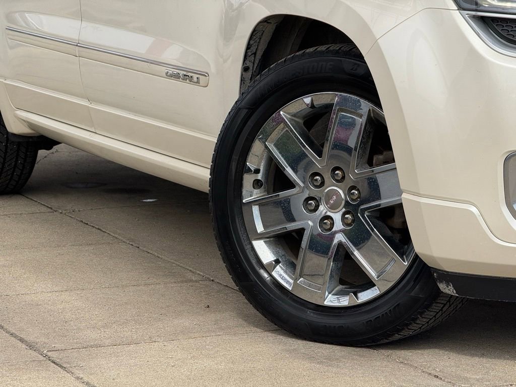 Used 2015 GMC Acadia Denali image 10