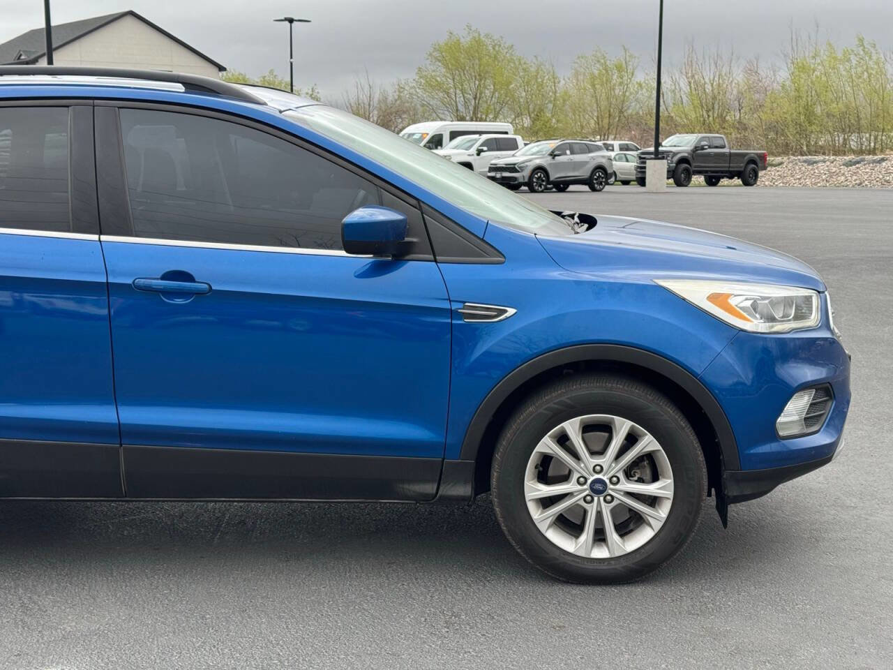 Used 2018 Ford Escape SEL w/ Canadian Touring Package AWD/4WD image 4