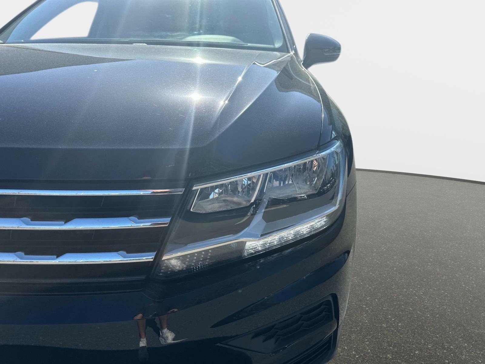 Used 2020 Volkswagen Tiguan SE image 10