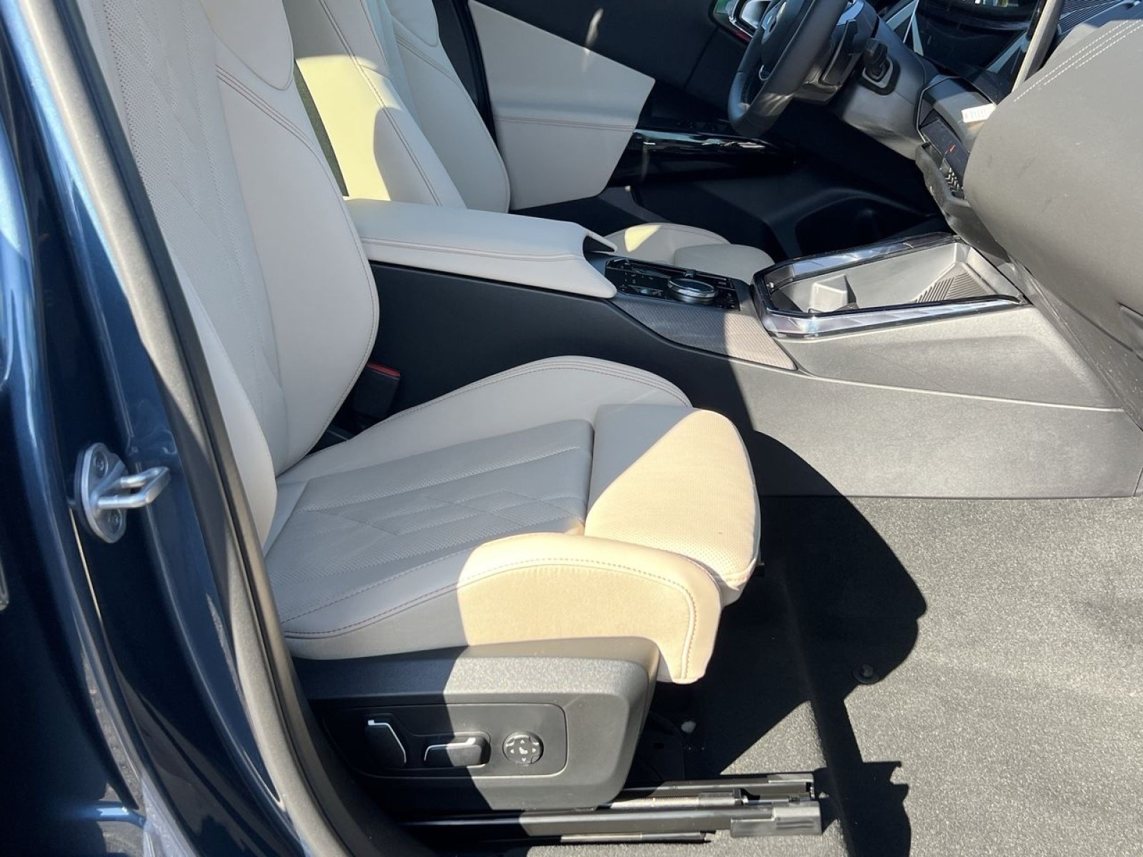 New 2026 BMW X3 xDrive30i w/ Premium Package AWD/4WD image 26
