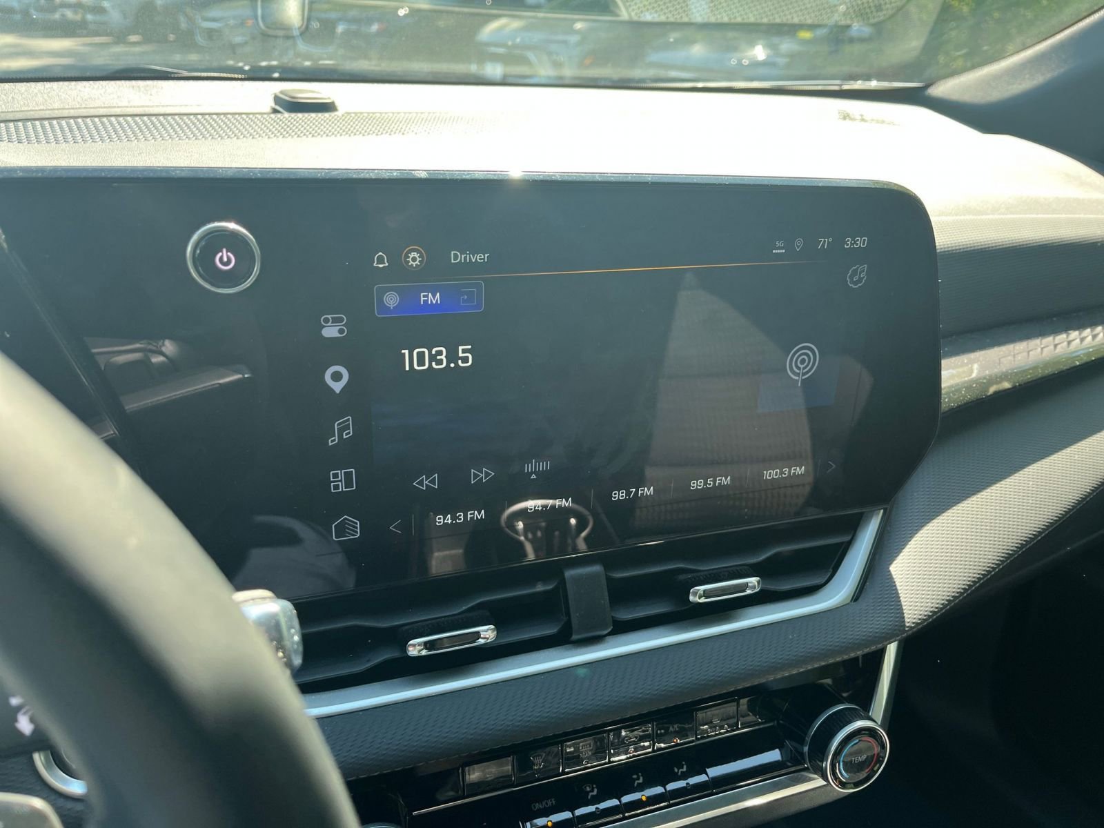 Used 2025 Chevrolet Equinox LT image 17