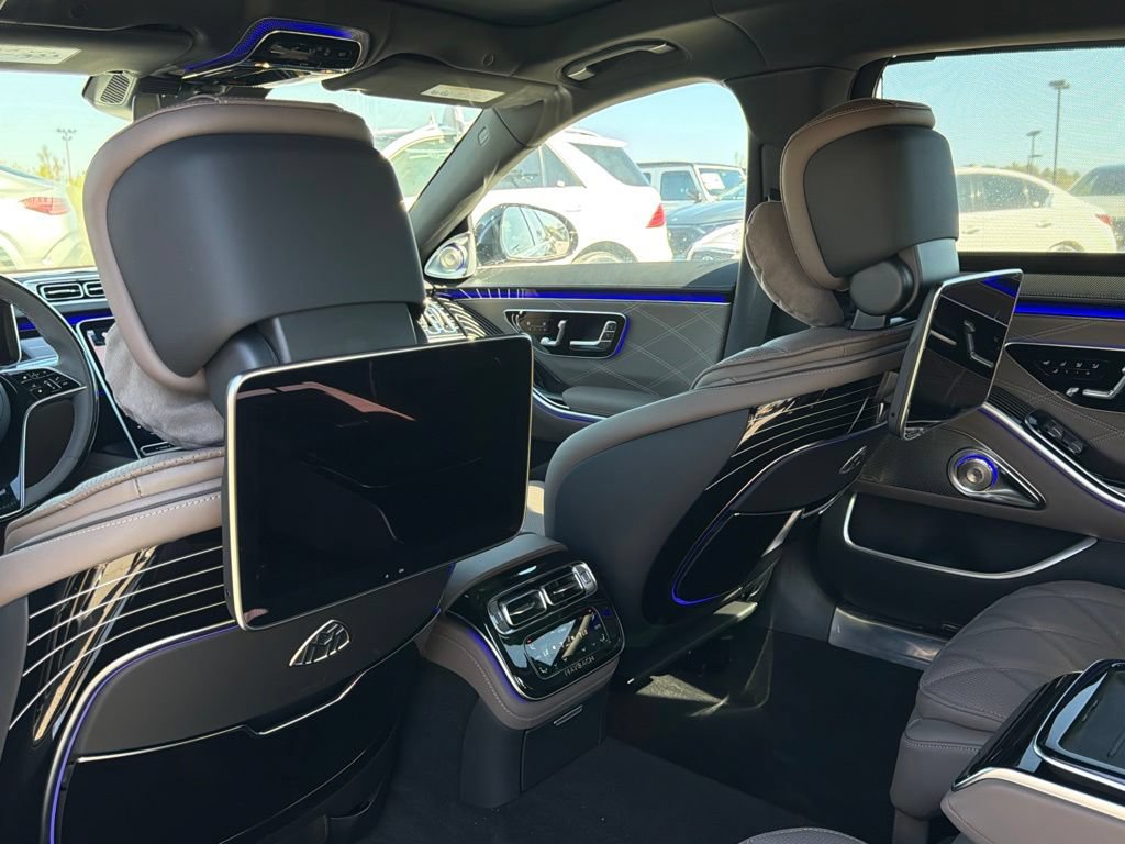 New 2026 Mercedes-Benz Maybach S 580 4MATIC image 31