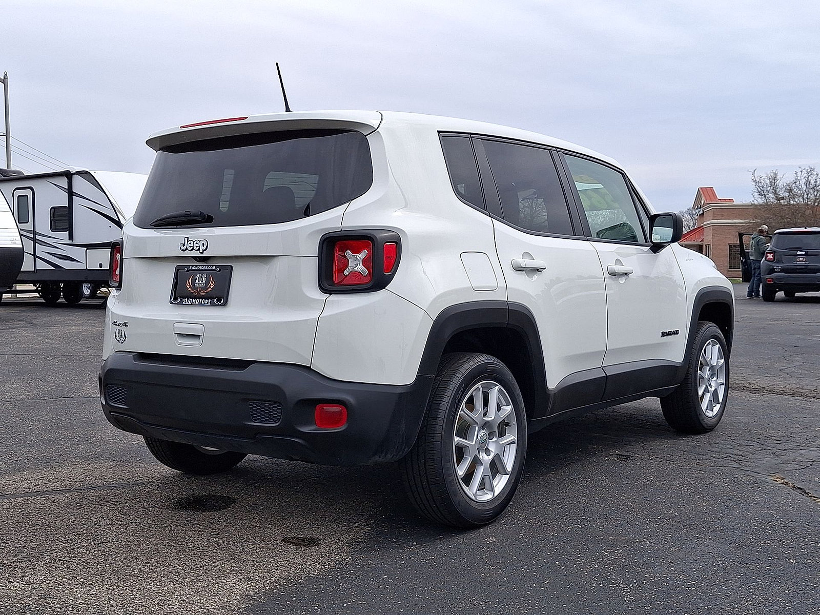 Used 2023 Jeep Renegade Latitude AWD/4WD image 24