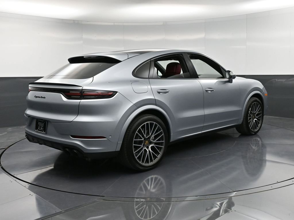 Certified 2022 Porsche Cayenne Turbo AWD/4WD image 8