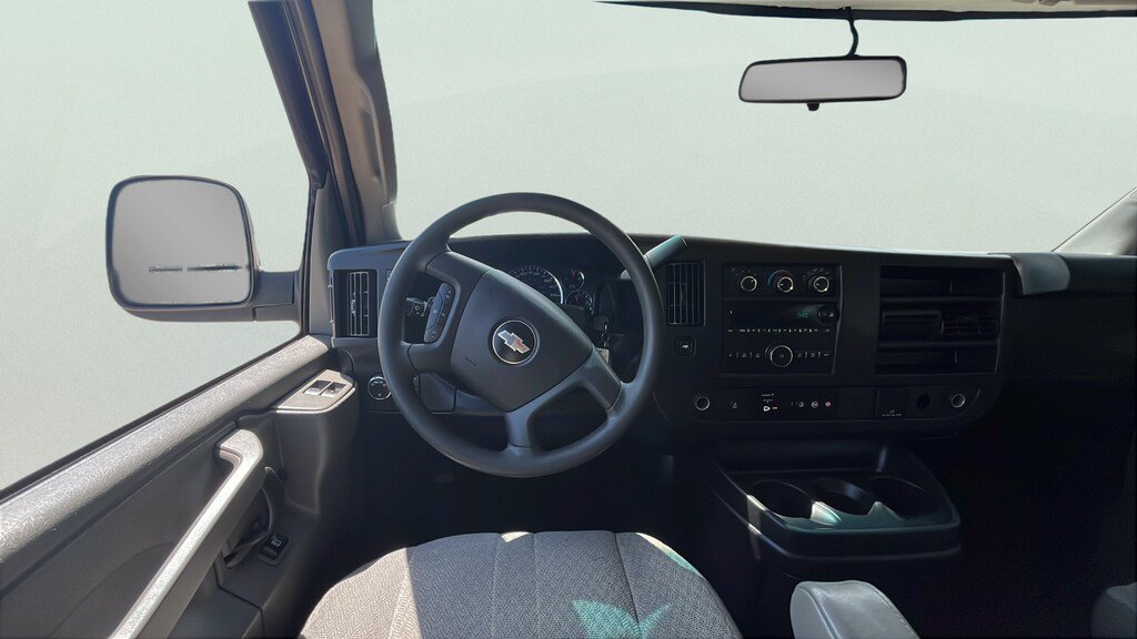 Used 2017 Chevrolet Express 3500 LT w/ LT Preferred Equipment Group RWD image 11