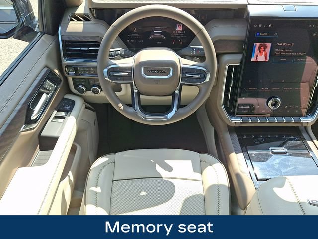 Used 2025 GMC Yukon Denali w/ LPO, Floor Liner Package AWD/4WD image 3