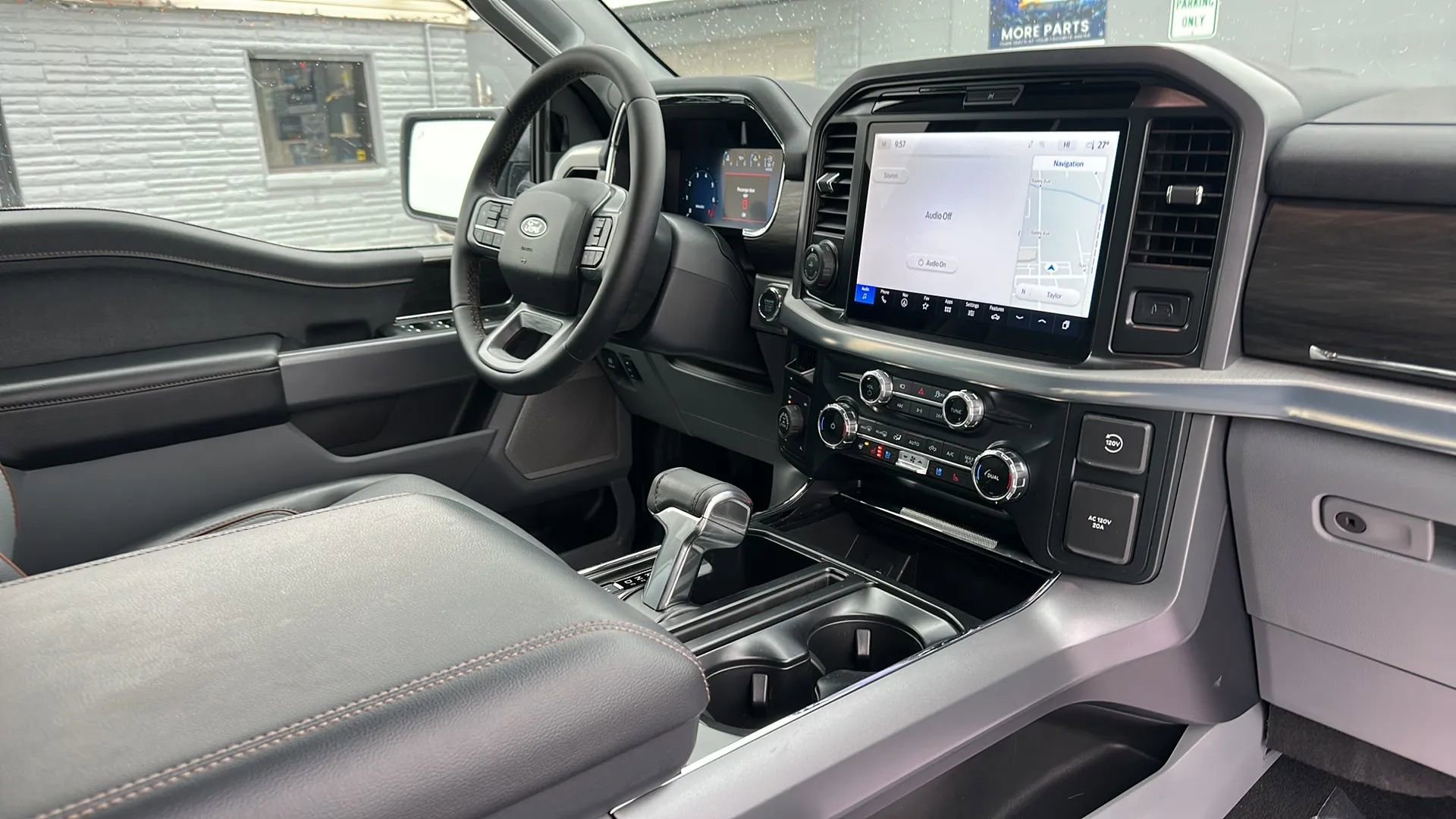 Used 2025 Ford F150 Lariat w/ Equipment Group 501A Mid image 24