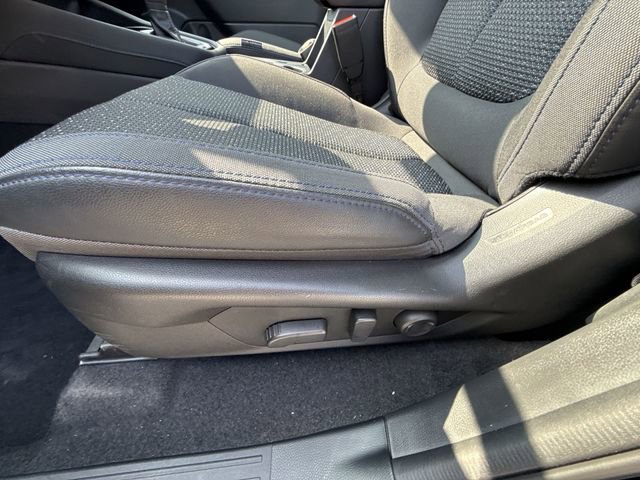 Certified 2025 Subaru Forester Premium AWD/4WD image 12