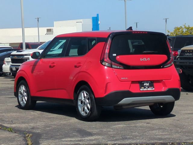 Used 2023 Kia Soul LX w/ LX Technology Package image 6