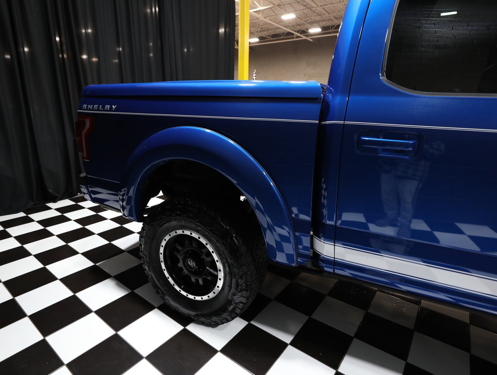 Used 2017 Ford F150 Lariat w/ Equipment Group 502A Luxury image 18