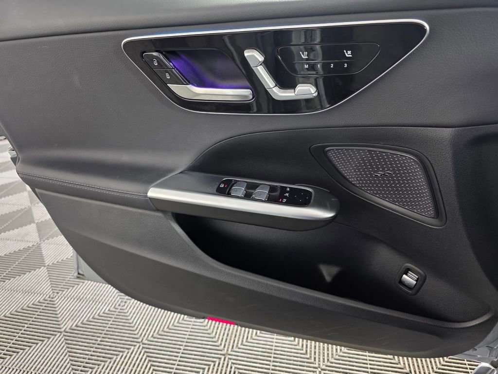 Certified 2025 Mercedes-Benz C 300 Sedan image 23