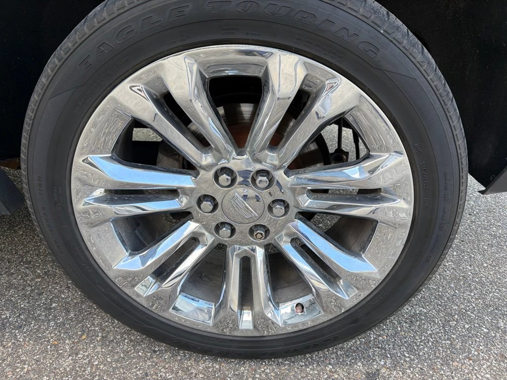 Used 2020 Cadillac Escalade Premium Luxury w/ LPO, Radiant Package AWD/4WD image 8