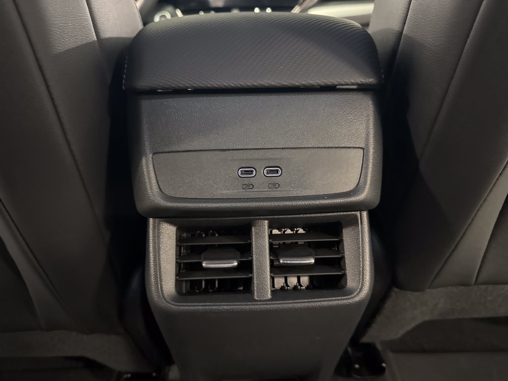 New 2027 Chevrolet Equinox LT w/ Convenience Package II AWD/4WD image 41