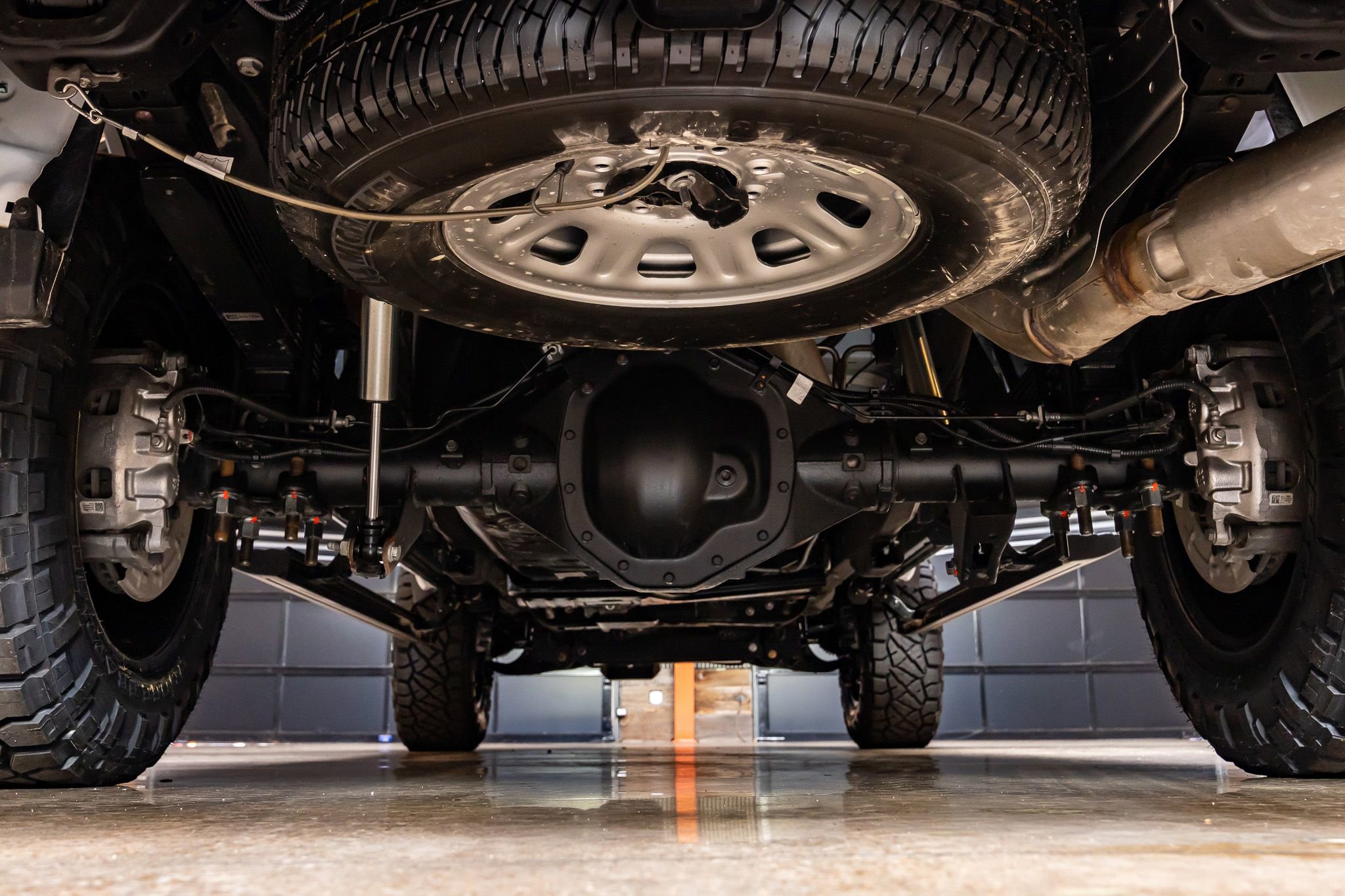 Used 2025 GMC Sierra 2500 AT4 w/ AT4 Premium Plus Package image 16