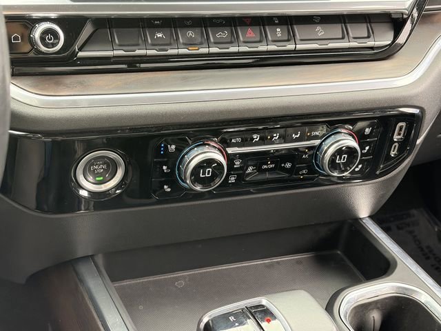 Used 2022 GMC Sierra 1500 SLT w/ SLT Convenience Package AWD/4WD image 17