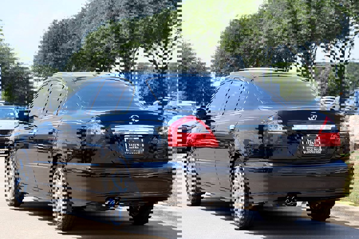 Used 2004 INFINITI Q45 Premium image 9