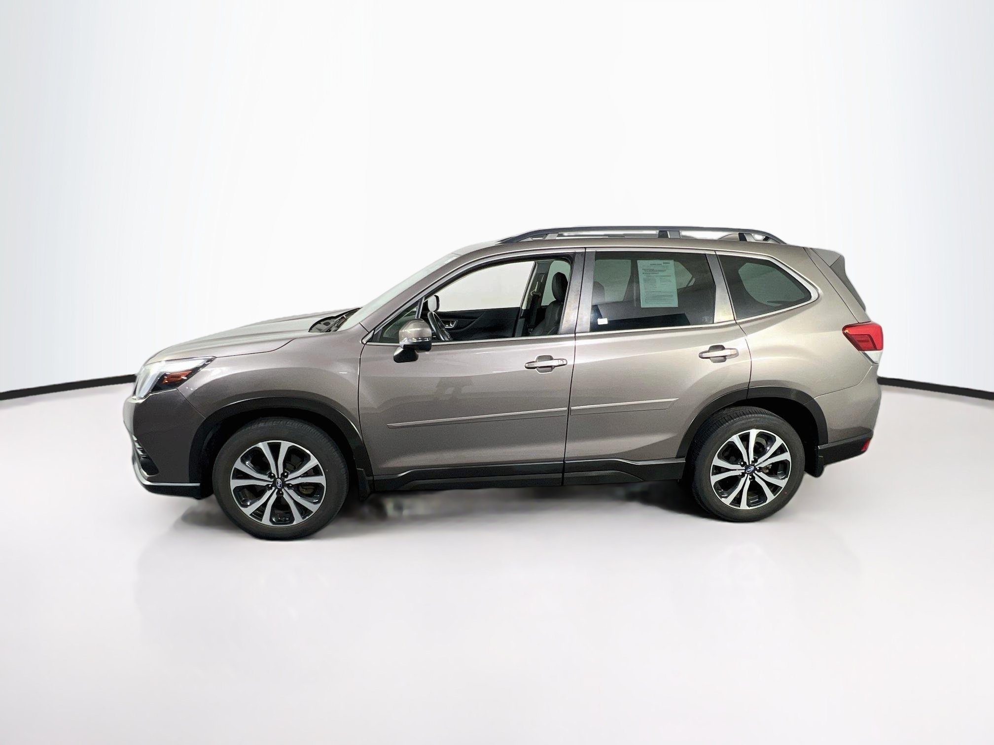 Used 2023 Subaru Forester Limited AWD/4WD image 8
