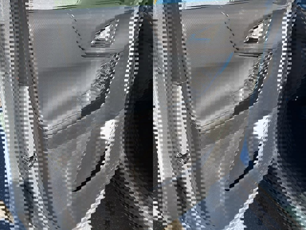 New 2026 Chevrolet Equinox LT image 9