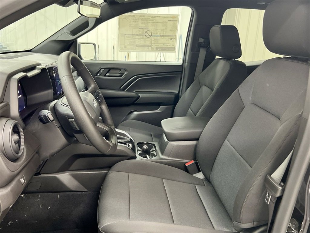 Used 2024 Chevrolet Colorado Trail Boss w/ Advanced Trailering Package image 19