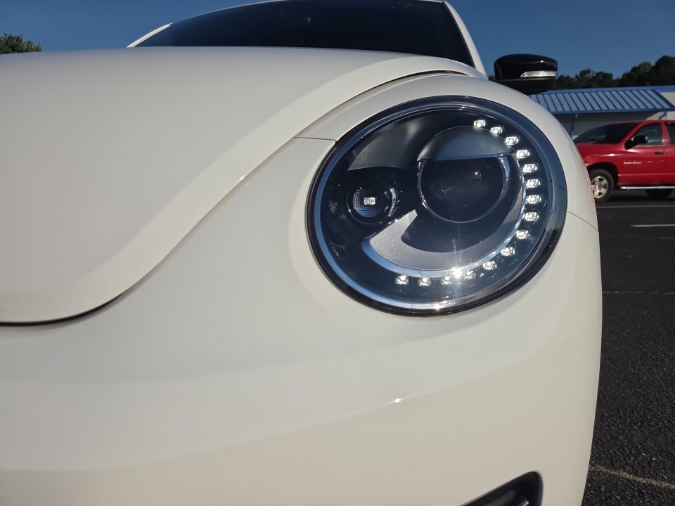 Used 2012 Volkswagen Beetle Turbo FWD image 30