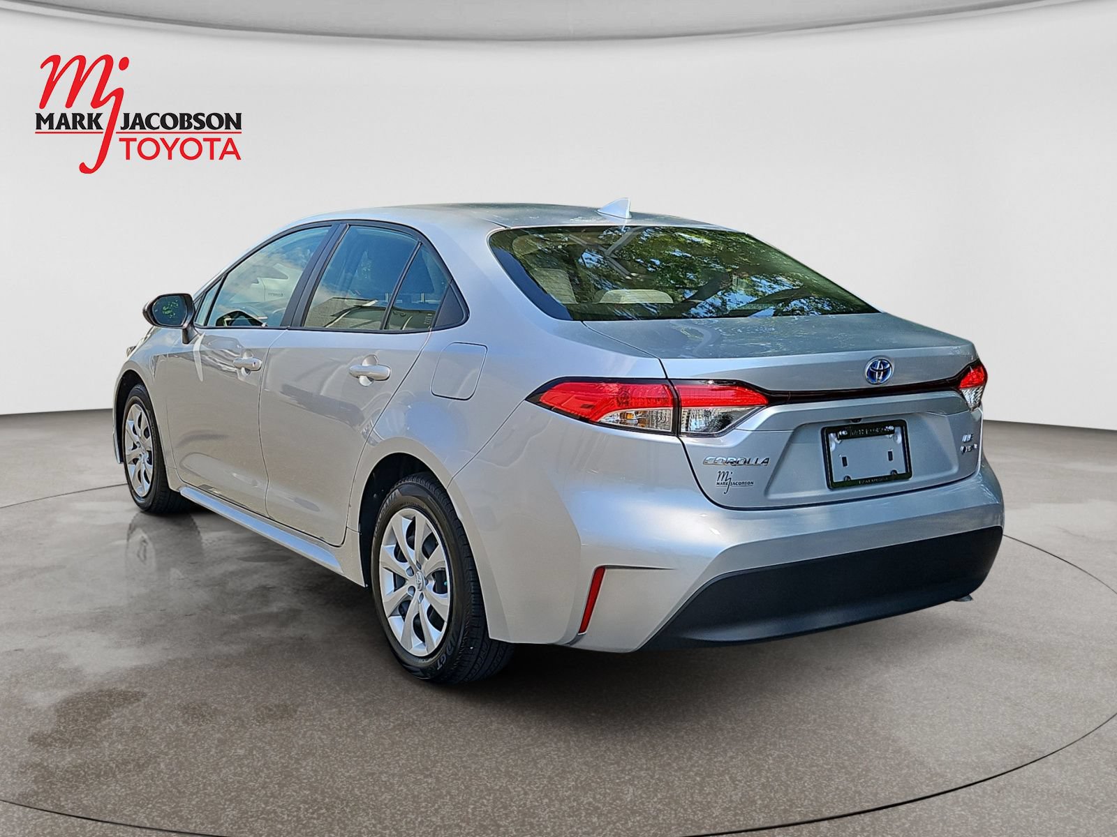 Used 2025 Toyota Corolla LE w/ Convenience Package FWD image 14