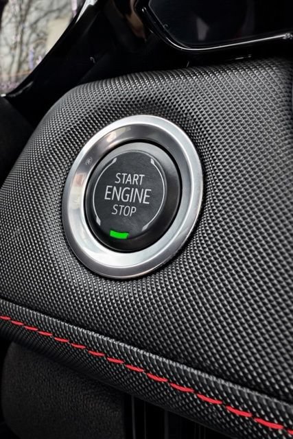 Used 2025 Chevrolet Colorado Z71 AWD/4WD image 20